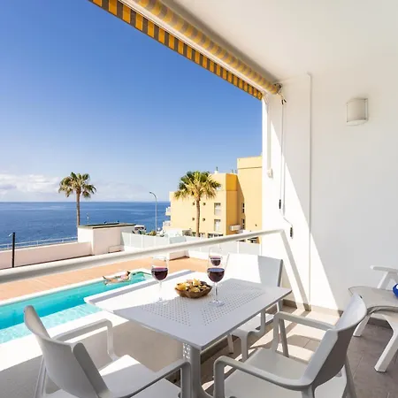 Relax And Enjoy The Sea *