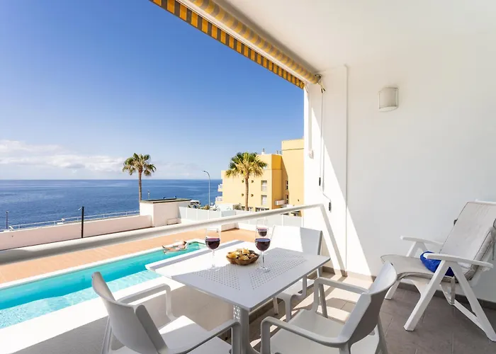 Relax And Enjoy The Sea *